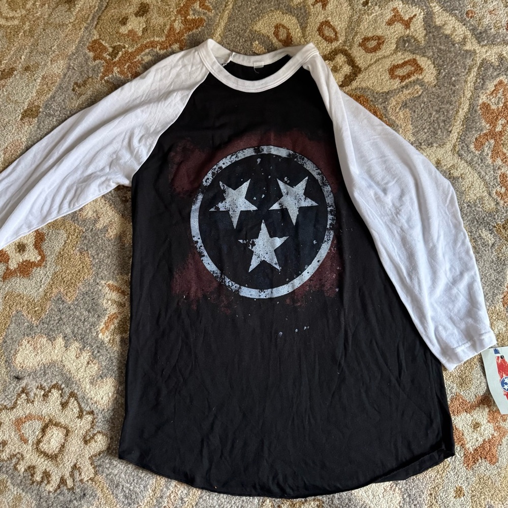 THE NASH COMPANY Black and White Long Sleeve Tee